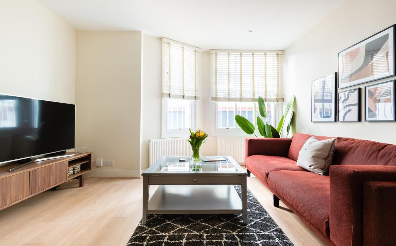 The Chelsea Arms - Bright 3Bdr With Garden & Private Parking Appartement Londen Buitenkant foto