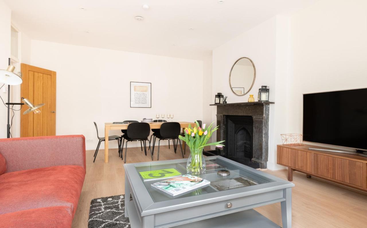 The Chelsea Arms - Bright 3Bdr With Garden & Private Parking Appartement Londen Buitenkant foto