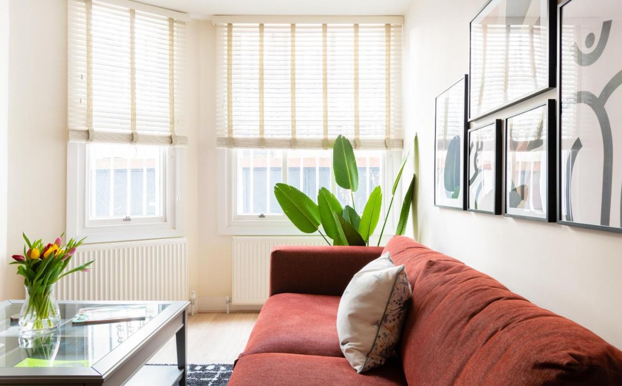 The Chelsea Arms - Bright 3Bdr With Garden & Private Parking Appartement Londen Buitenkant foto